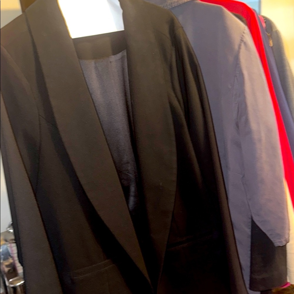 TORRID Studio Women's black classic Blazer SIZE 1 bundle and save!